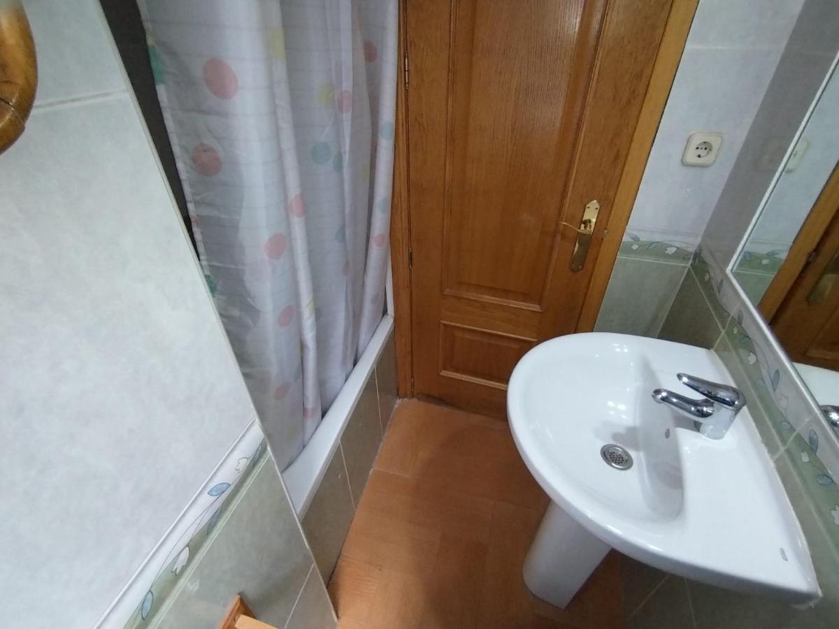 Puerta Del Sol - Plaza De Santa Ana Apartments Мадрид Екстериор снимка